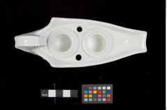 Foto eines Tintenfasses in Papierbootform (NHMW-ZOO-MO-0081100-ETH-012)